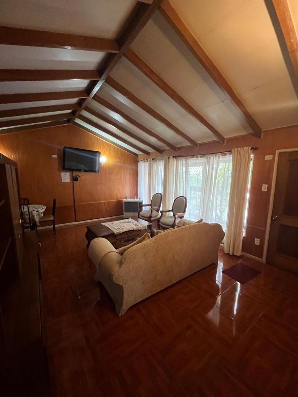 Cabanas Espanol Coyhaique Exterior foto